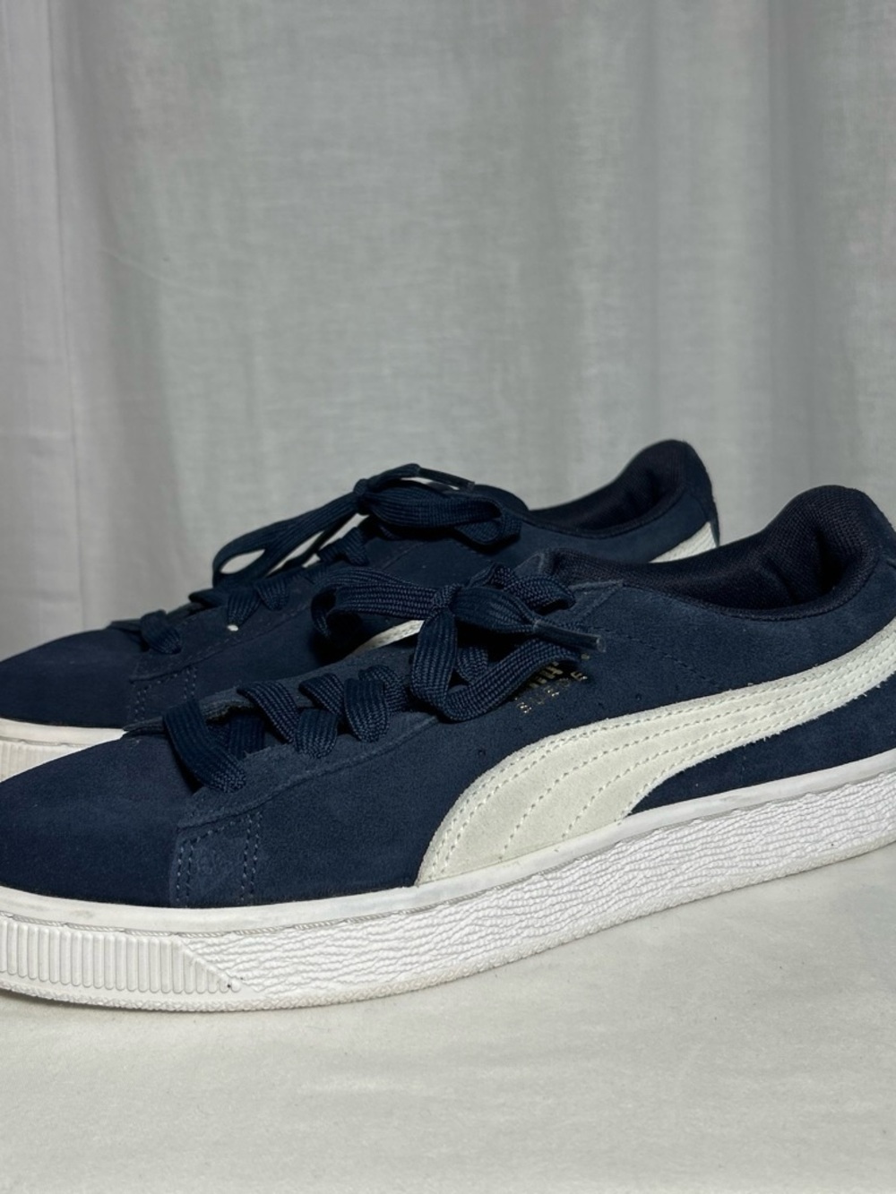 Women’s | Puma | Navy Suede | Sneakers | White design and logo | Size 7.5